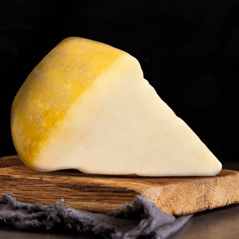 Sanniti Parmigiano Reggiano 24 Months Aged, 2.5 lb. - Image 8